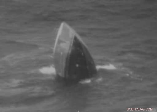 Owner Reports Rogue Waves Sank Hawaii Fishing Vessel