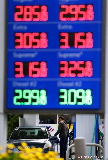 U.S. Targets Key Waiver That Allows California to Set Its Own Emissions Limits