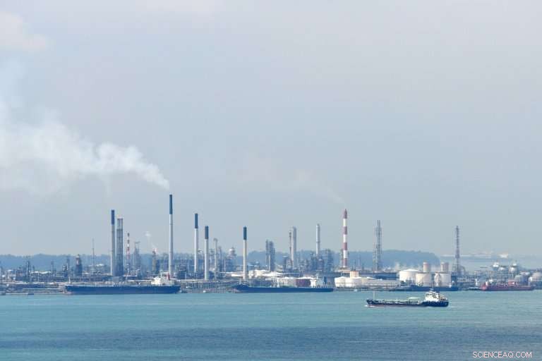 Environmental Group Threatens Shell with Lawsuit Over Climate Damage Claims