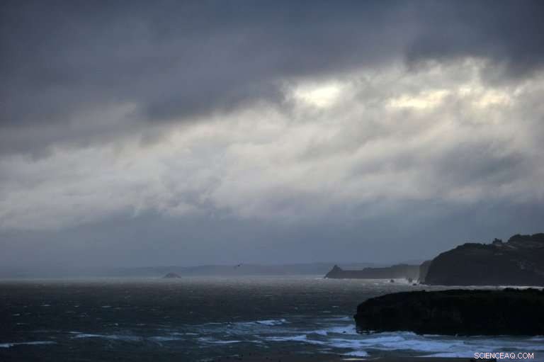 New Zealand Suspends Offshore Oil and Gas Exploration to Combat Climate Change