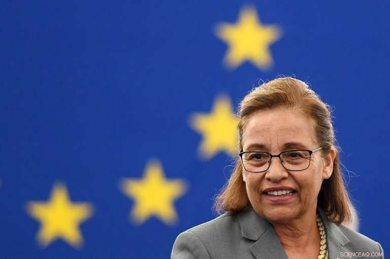 Global Shipping Industry Commits to Cut Carbon Emissions by 50% by 2050