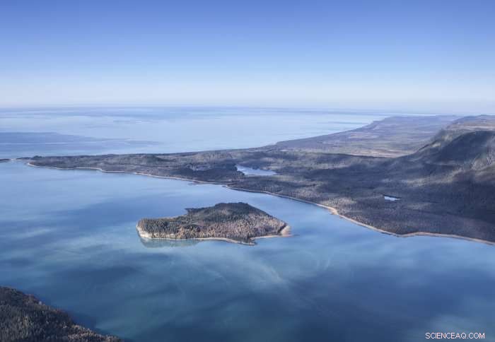 Simple Ocean-Based Model Predicts Land Warming Trends