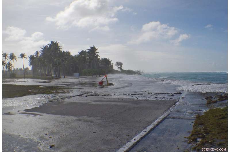 Low-Lying Atoll Islands May Become Uninhabitable by Mid‑21st Century