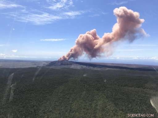 Kilauea Volcano Erupts, Evacuates 1,500 Residents