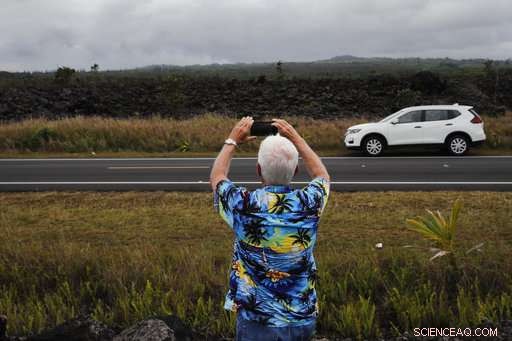 Volcanic Gases Trigger Mandatory Evacuation of Hawaii Residents