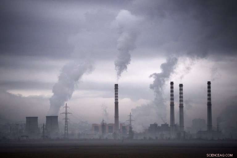 Deadline Approaches: UN Climate Negotiations Fall Short