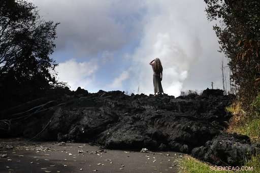 New Lava Fissure in Hawaii Triggers Additional Evacuations