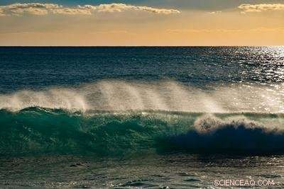 Oceans Drive Variations in Global Warming Trend, New Study Reveals