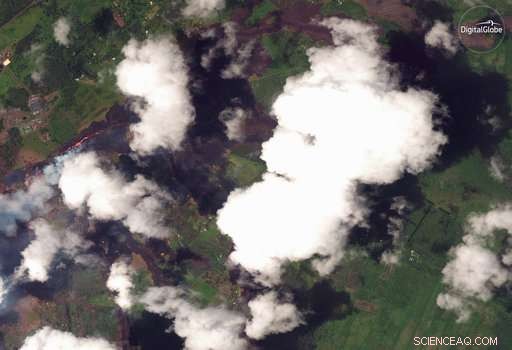 Kilauea Volcano Sends Lava Into Ocean, Forming Toxic Cloud