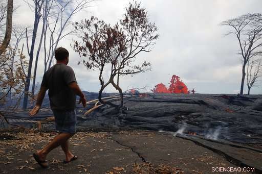 Energy Wells Plugged as Hawaiian Volcano Threatens Nearby Plant (Update)