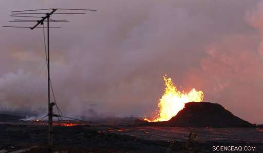 Hawaii Volcano Emits Third Lava Flow into the Ocean, Continuing Three-Week Eruption