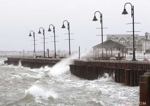 New Report: US High‑Tide Flooding Doubles Compared to Three Decades Ago