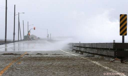 New Report: US High‑Tide Flooding Doubles Compared to Three Decades Ago
