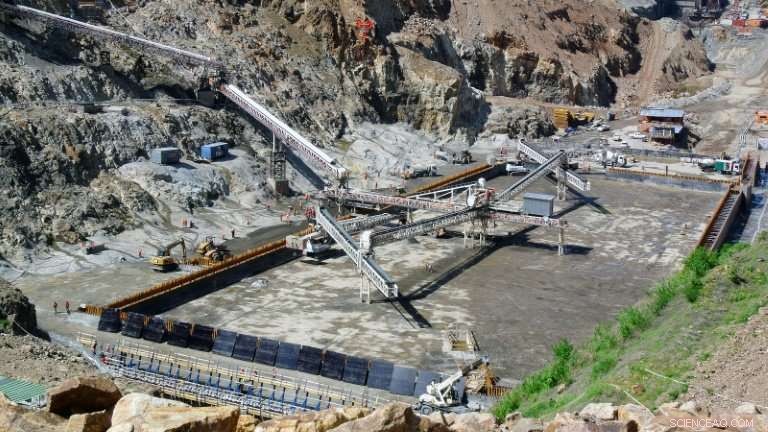 Lake Turkana in Kenya Added to UNESCO World Heritage Danger List