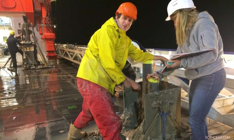 Reconstructing the 1929 Grand Banks Avalanche Reveals Seafloor Geohazard Risks