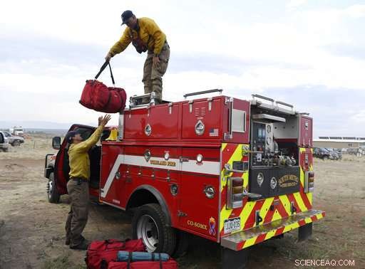 Western U.S. Braces for Wildfires as Tornado Hits Colorado Fire Site