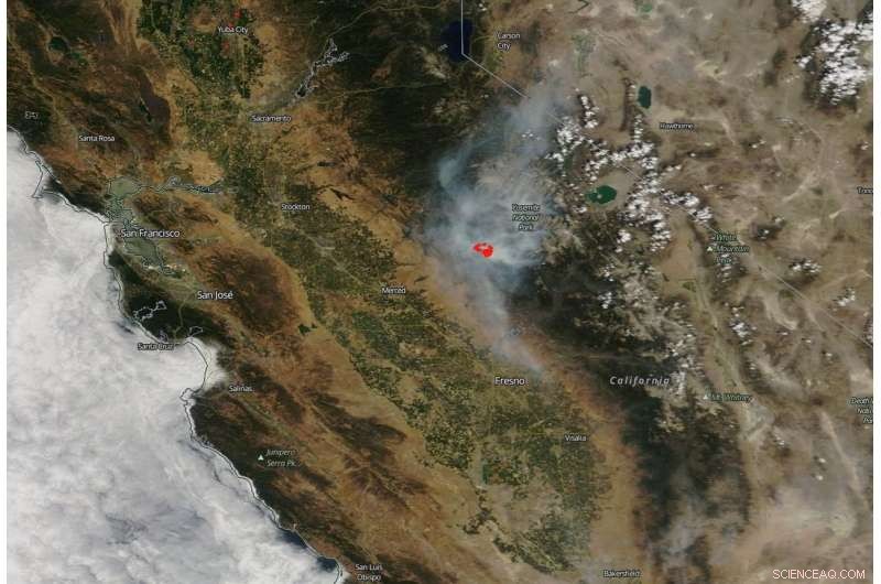 Ferguson Fire Rises Again, Threatening Mariposa, California