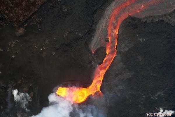Kilauea Eruption Opens New Window for Undersea Seismic Insight