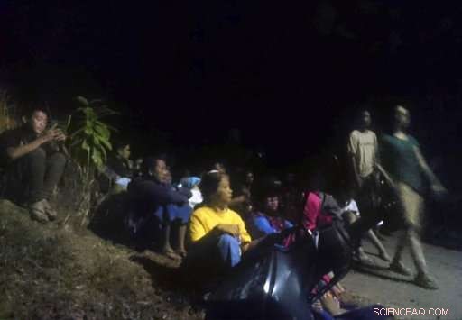 Deadly 7.8-Magnitude Earthquake Strikes Lombok, Indonesia, 39 Lives Lost