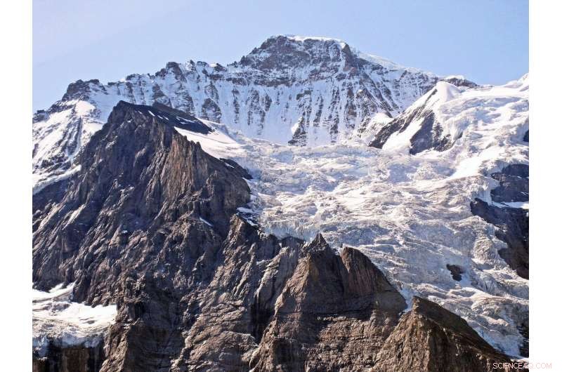 Climate Change Could Double Rain‑on‑Snow Flood Risk in Western US and Canadian Mountains by 2100