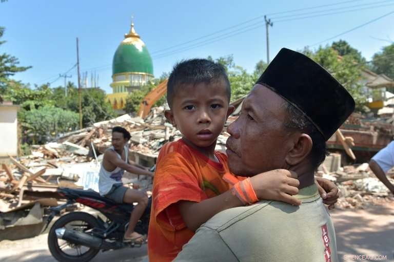 Aftershock Shakes Survivors in Indonesia Following Deadly Quake
