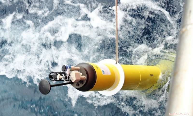 Autonomous Underwater Vehicles Reveal Unexpected CO₂ Release from Antarctic Winter Seas