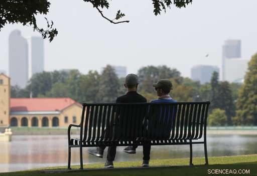 US West Grapples with Dense Smoke, Visibility Declines, Air Quality Alerts