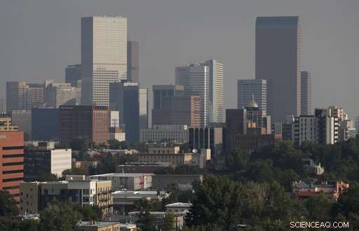 US West Grapples with Dense Smoke, Visibility Declines, Air Quality Alerts