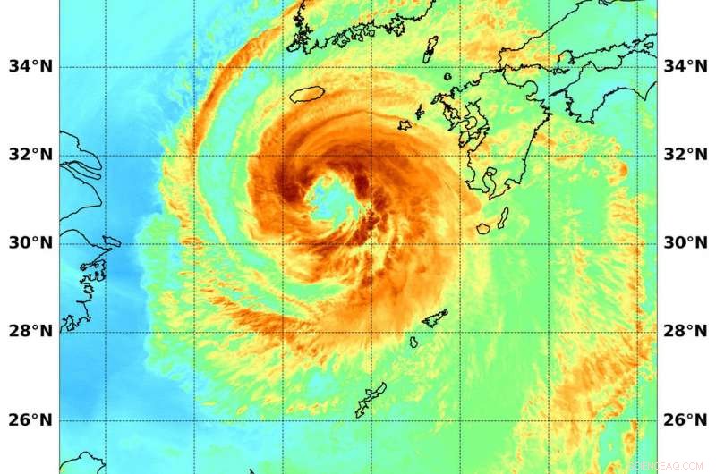 NASA s Aqua Satellite Reveals Water Vapor Patterns in Typhoon Soulik