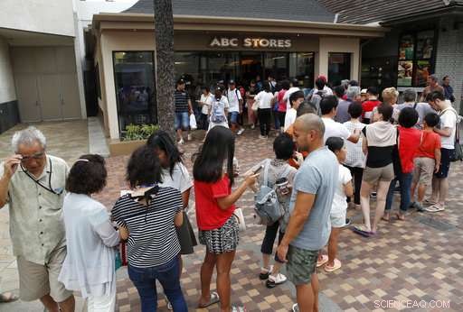 Hurricane Lane Weakens to Tropical Storm Before Hawaii Arrival