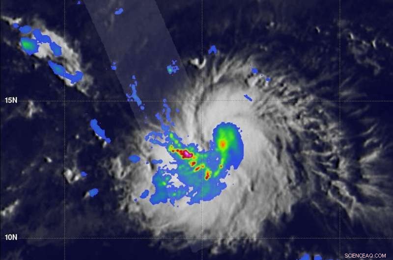 GPM Satellite Detects Heavy Rain Band Feeding Tropical Storm Miriam