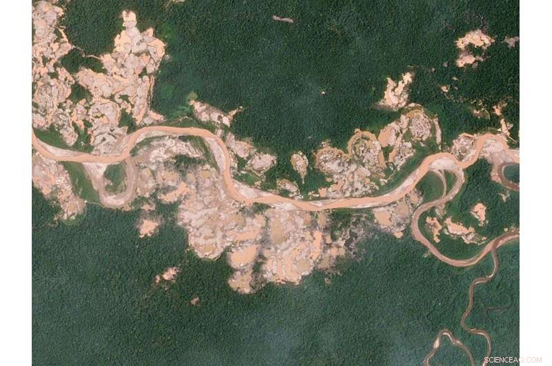 How Smartphone Production Threatens the Environment: 3 Key Impacts