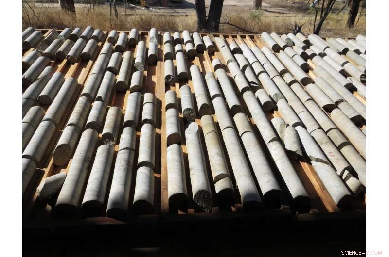 Earth’s Oxygen Levels Rose Gradually, Not in Sudden Surges