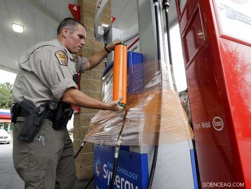 Hurricane Florence Brings Heavy Rain and Powerful Winds to the Coast
