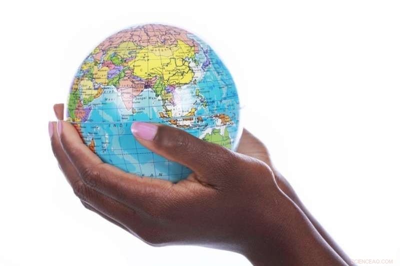 Linking Climate Change, Water, and Disease Spread: An Evidence‑Based Insight