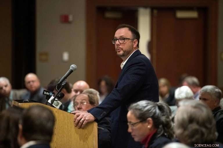 US Regulators Face Rising Scrutiny Over Dicamba Herbicide Use