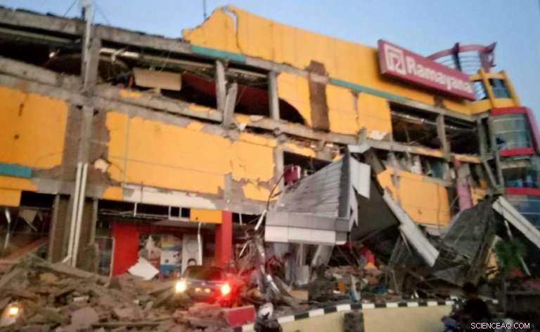 7.5-Magnitude Earthquake Strikes Indonesia, Numerous Buildings Collapse