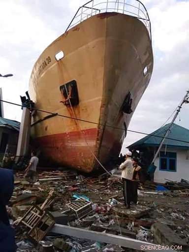 Indonesia Tsunami: Death Toll Nears 400, Likely to Rise