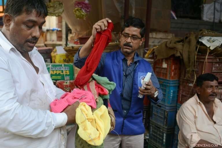 Mumbai’s Blue Squad Enforces India’s Single‑Use Plastic Ban