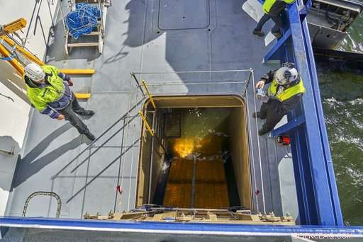 Finnish Icebreaker Polaris Demonstrates Advanced Oil Spill Recovery System