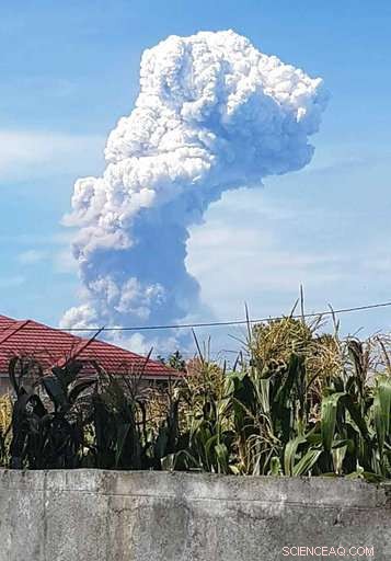 Mount Soputan Erupts on Indonesia s North Sulawesi Island After Recent Earthquake