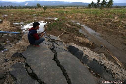 Indonesia Experts Alert to Quake Risks as Government Maps Vulnerable Zones