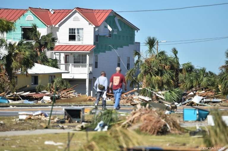 Mexico Beach Begins Extensive Clean‑Up After Hurricane Michael