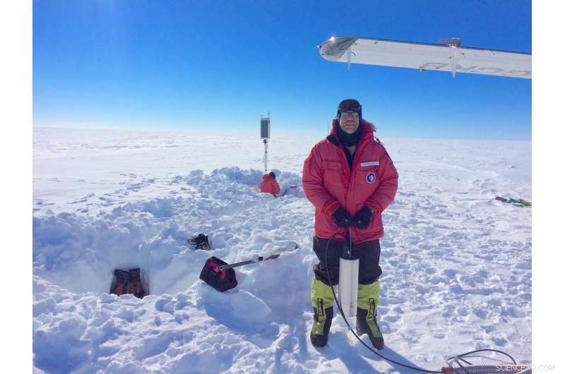 Wind-Generated Sonic Vibrations Reveal Dynamics of the Antarctic Ice Shelf