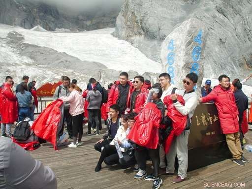 Rapidly Melting Glacier in China Attracts Tourists Amid Growing Climate Concerns