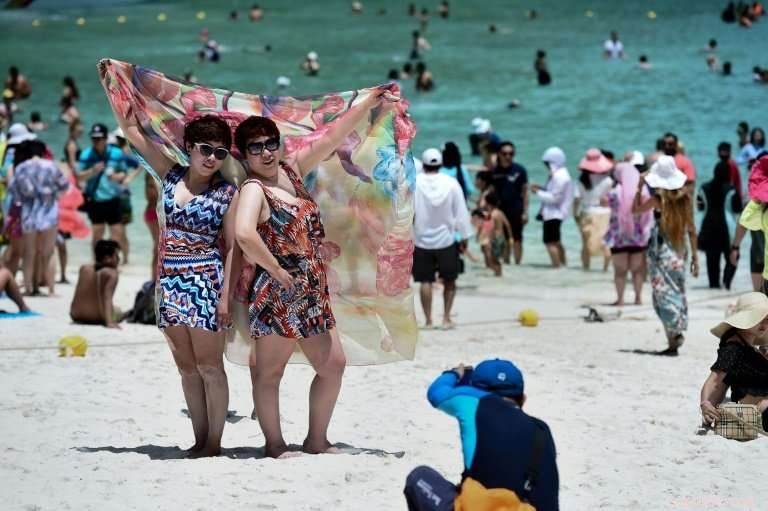 Boracay’s Future: Balancing Tourism Growth and Environmental Protection