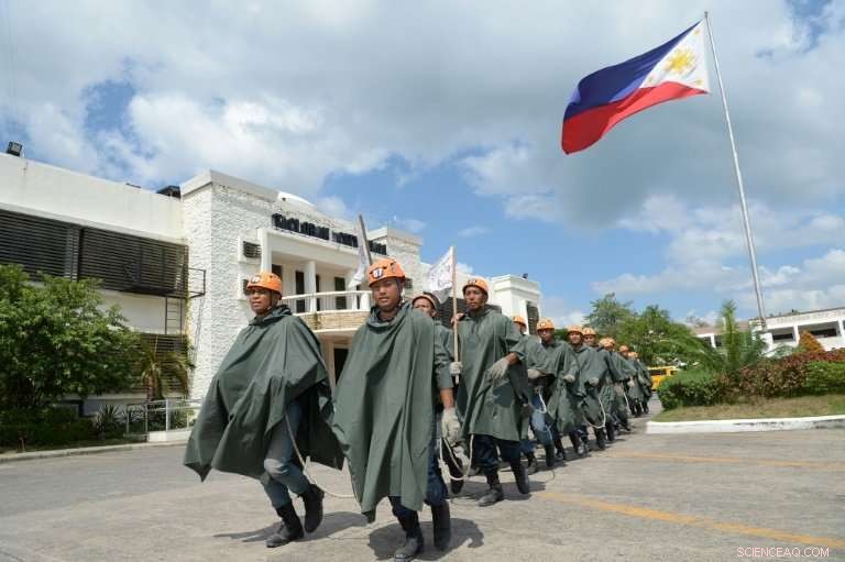 Five Years After Typhoon Haiyan, Residents Face Ongoing Hazards