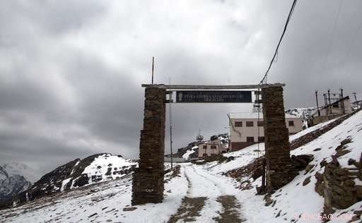 Bolivia’s Chacaltaya Observatory Monitors Glacial Retreat Through Advanced Data Collection