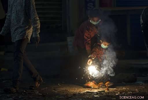 New Delhi Suffers Hazardous Smog After Diwali Festivities