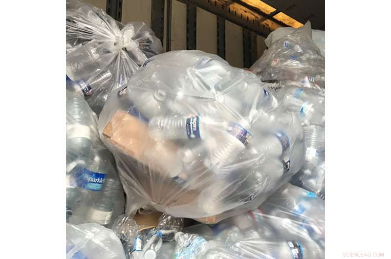 Why Flint s Lead Crisis Did Not Result in Widespread Water Bottle Distribution